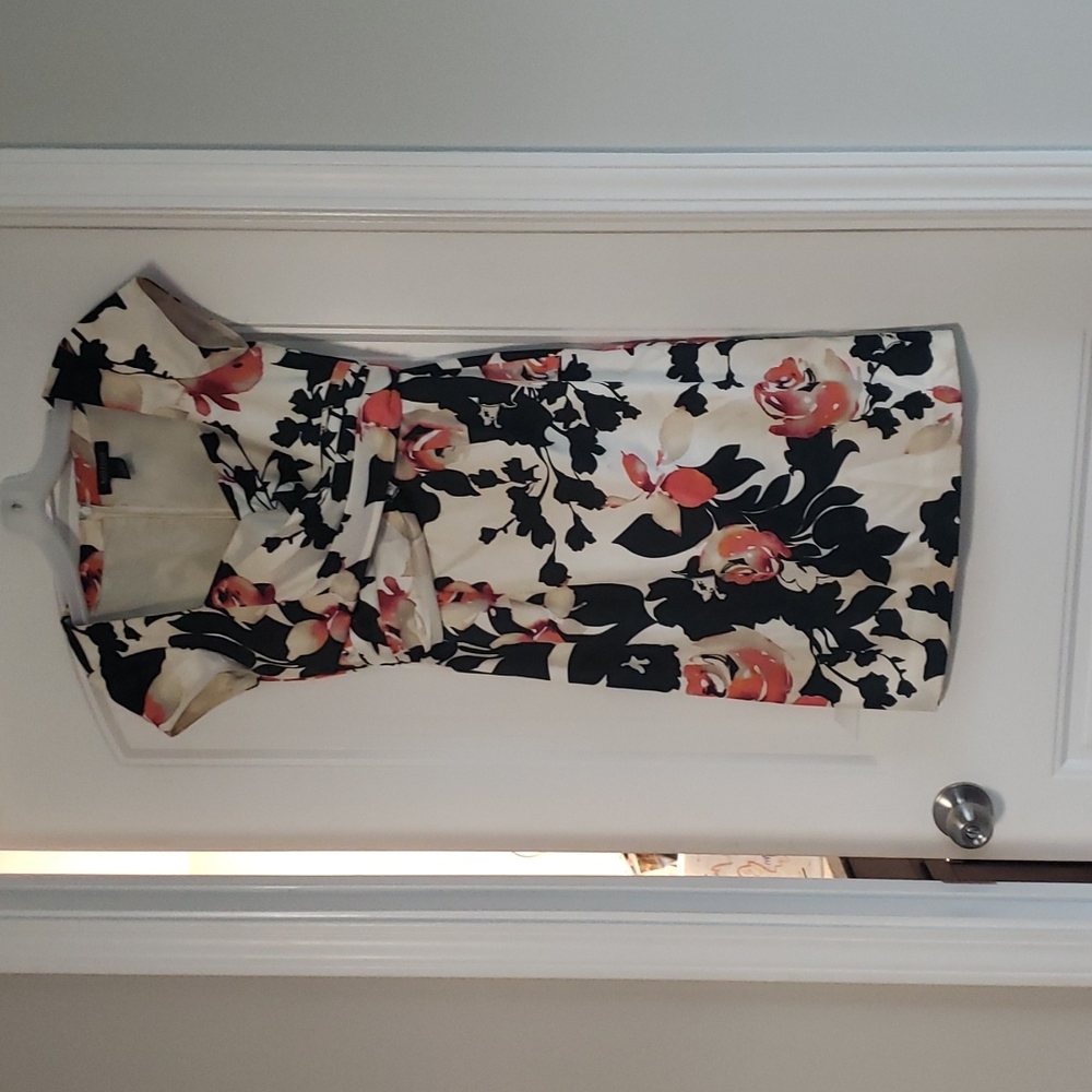 White House Black Market Cap sleeve Dress